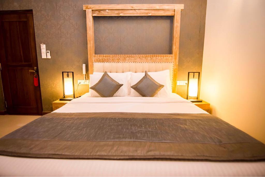 Rivora Residence كاندي الغرفة الصورة