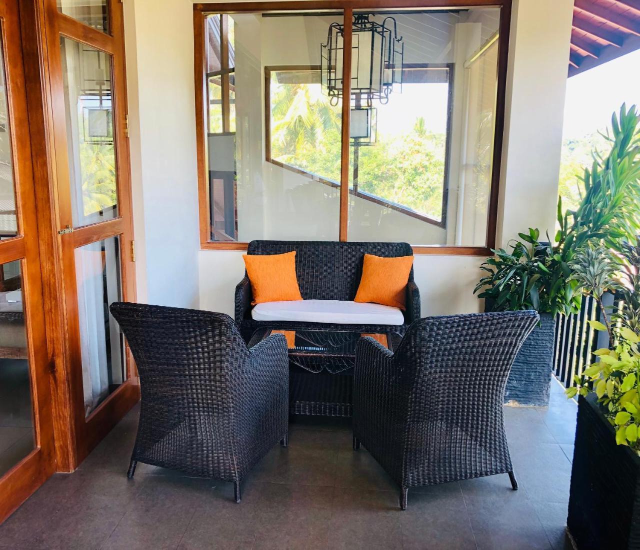 Rivora Residence كاندي المظهر الخارجي الصورة