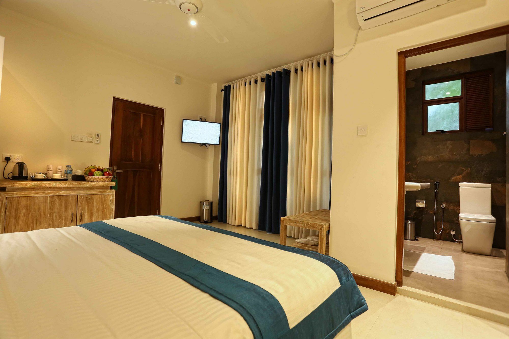 Rivora Residence كاندي المظهر الخارجي الصورة