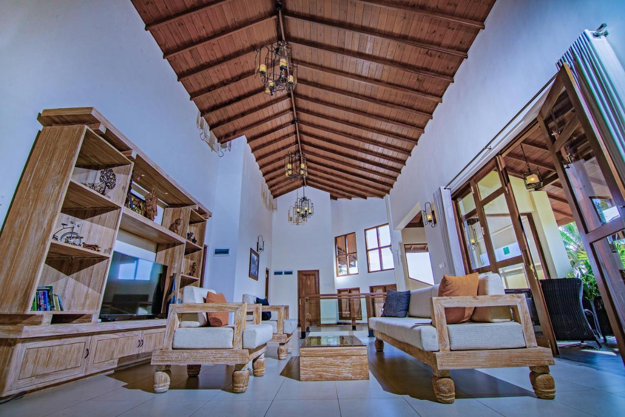 Rivora Residence كاندي المظهر الخارجي الصورة