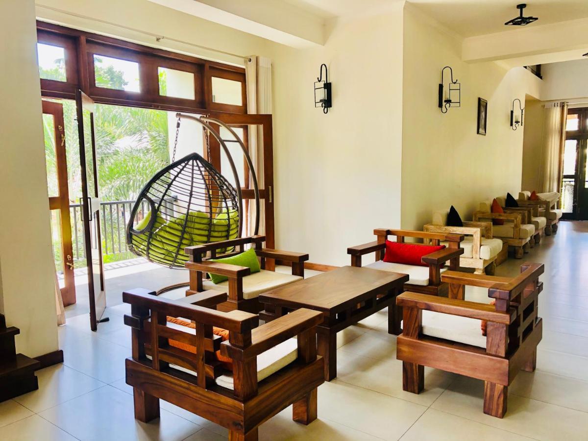Rivora Residence كاندي المظهر الخارجي الصورة